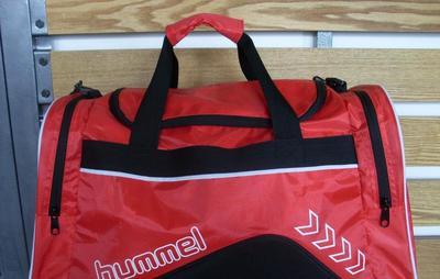 廈門包袋 工廠批發行李包,旅行包,休閑包等箱包產品